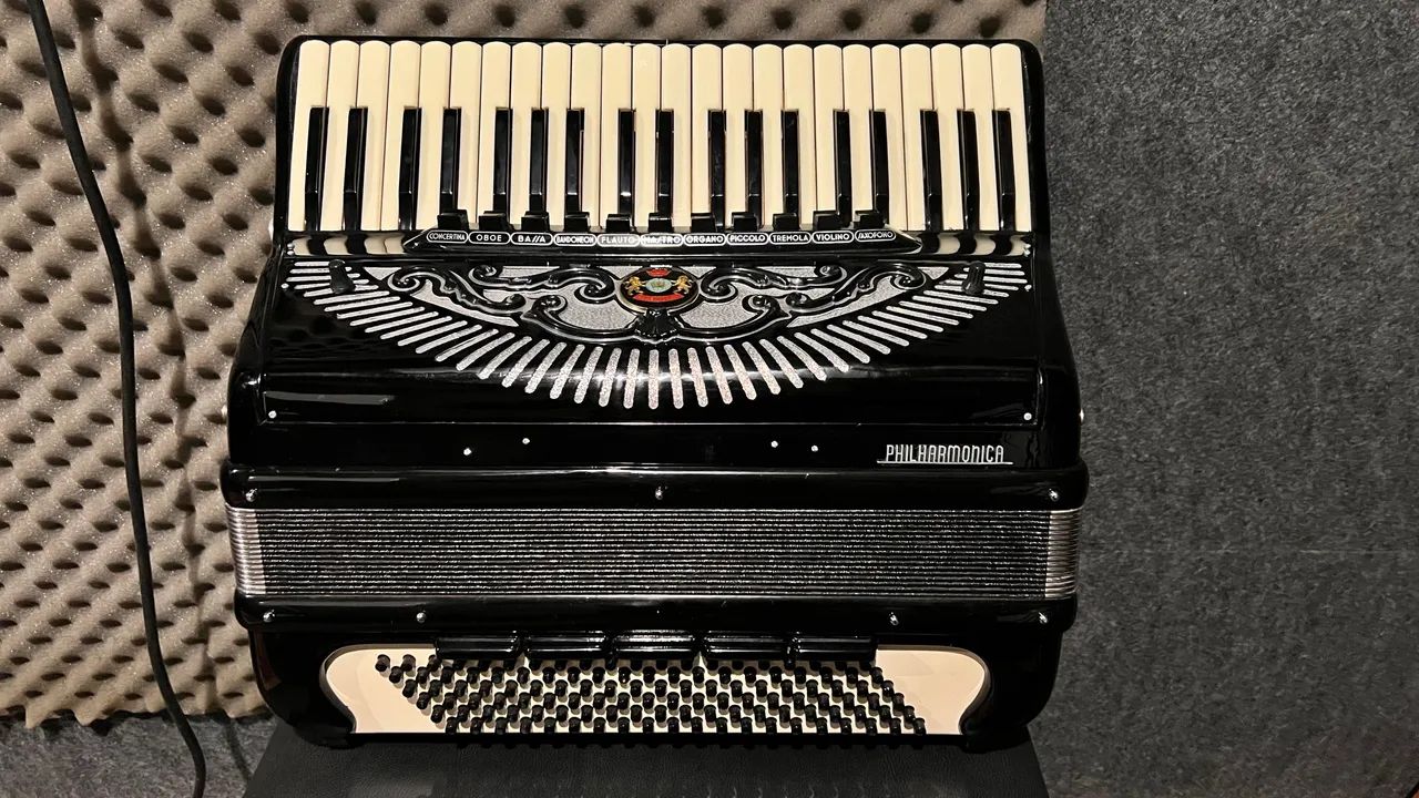Acordeon Italiano 120 Baixos Duplo Cassoto - Philharmonica (Dallapé)