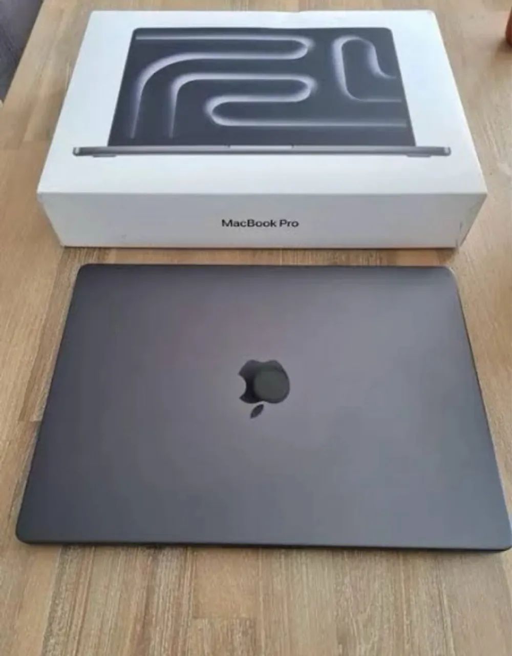 MACBOOK PRO M4 16/256GB COM 15 DIAS DE USO. GARANTIA APPLE DE 11 MESES. 