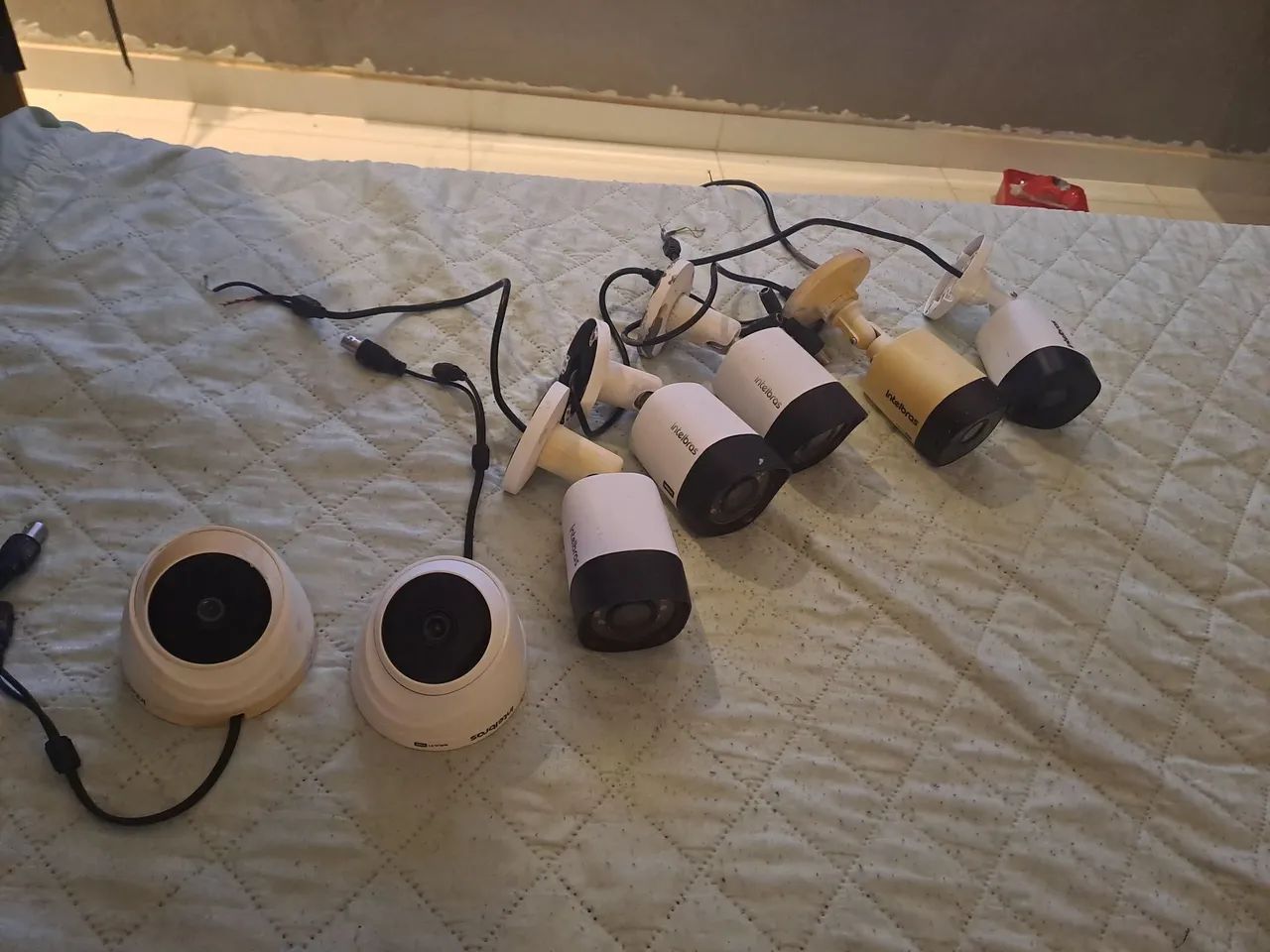 Câmera de Segurança Intelbras Multi HD intelbras e bom estado de conservação  - Foto 2