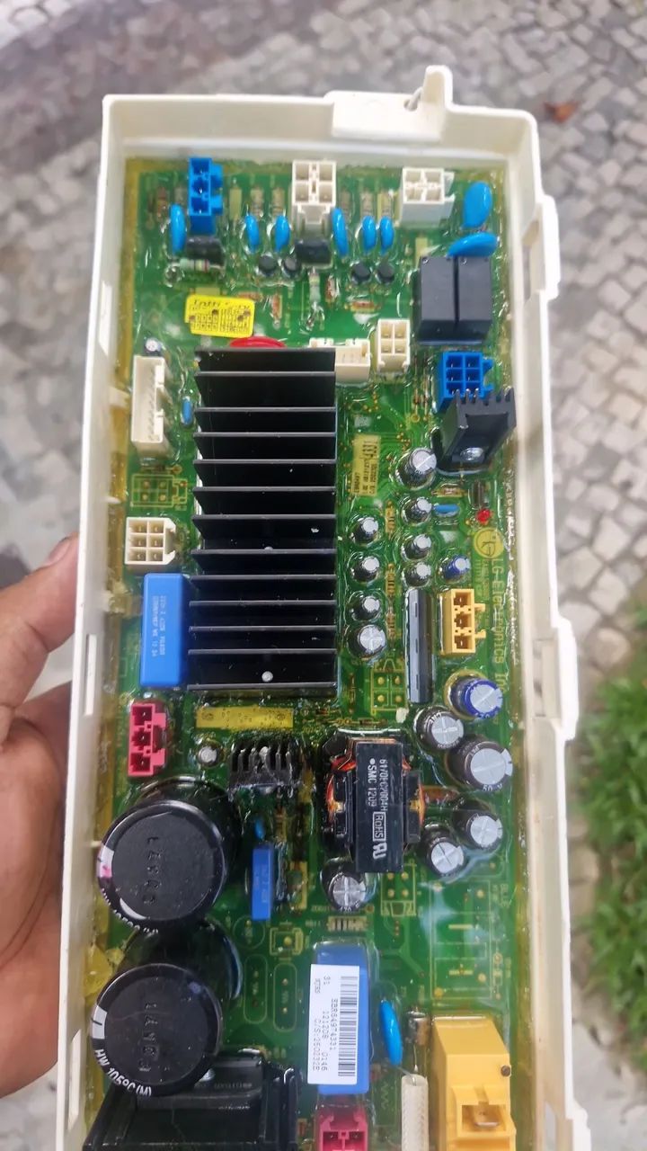 Chame Profisional evite curiosos em LAVA SECA  - Foto 4