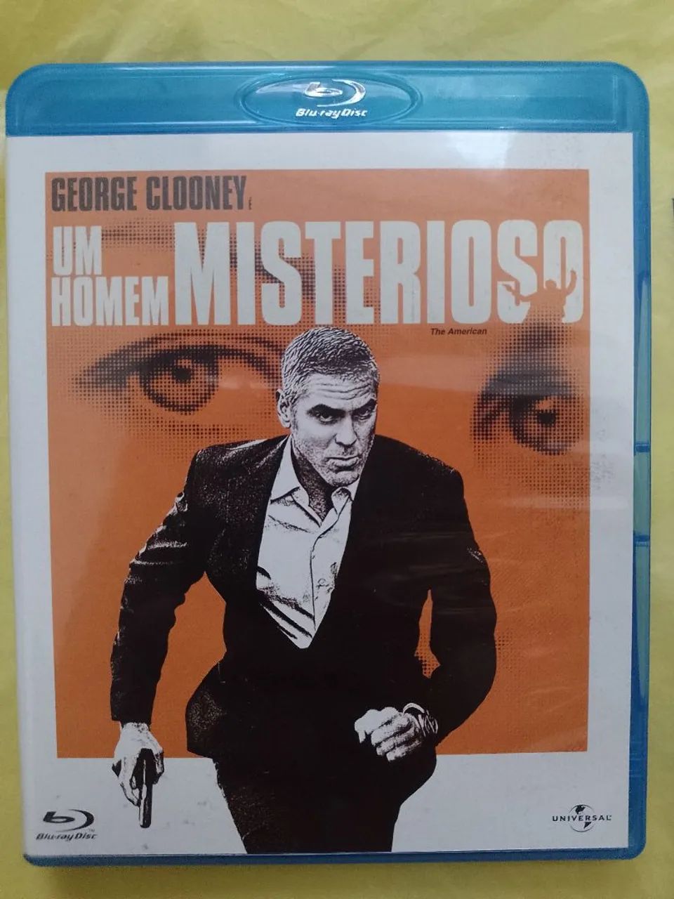 Blu-ray Um Homem Misterioso, Com: George Clooney (Dublado e Legendado)