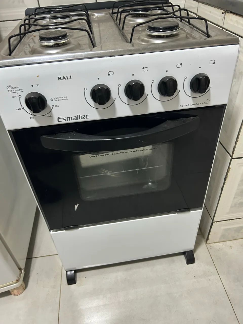 Fogão 4 saídas e cilindro