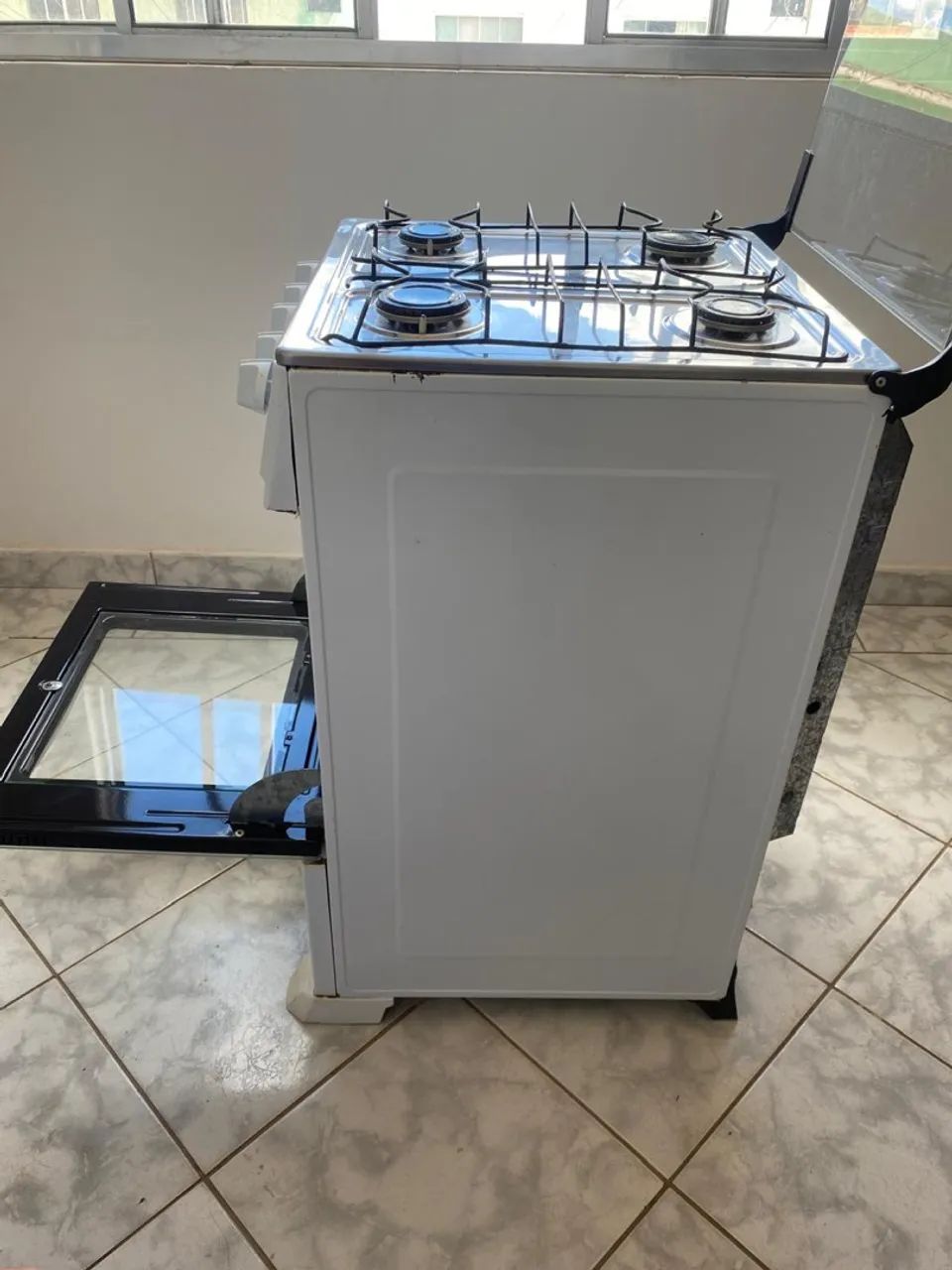 Fogão 4 Bocas com Forno