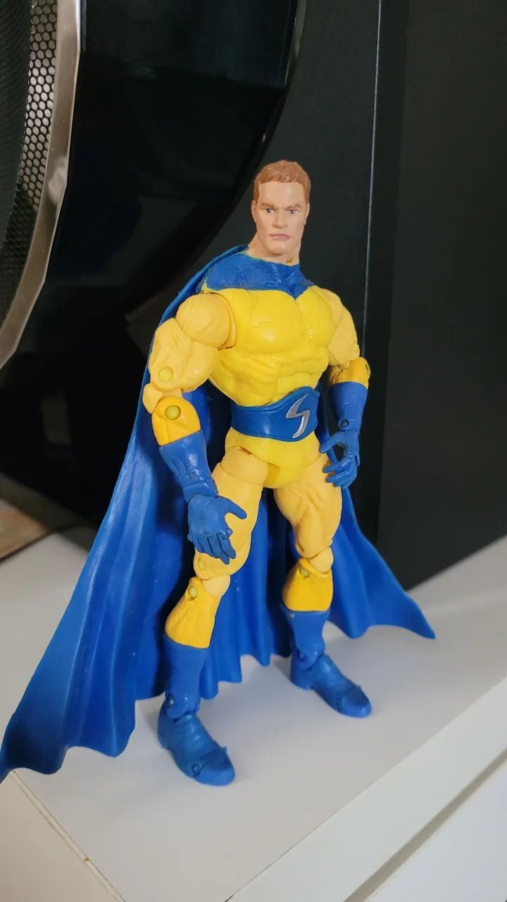 SENTRI MARVEL LEGENDS 