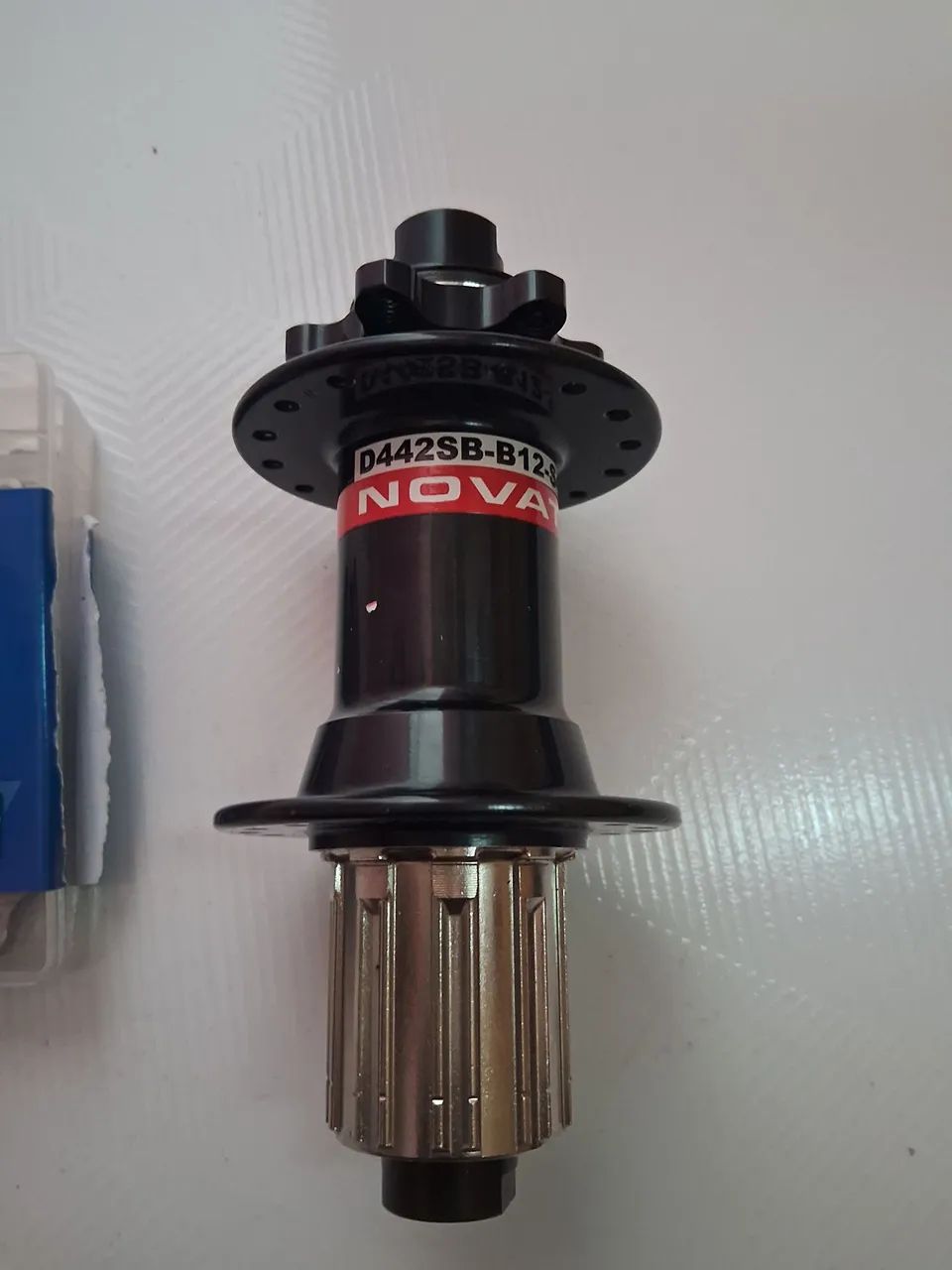 Cubo traseiro novatec 32f boost e corrente kmc x11