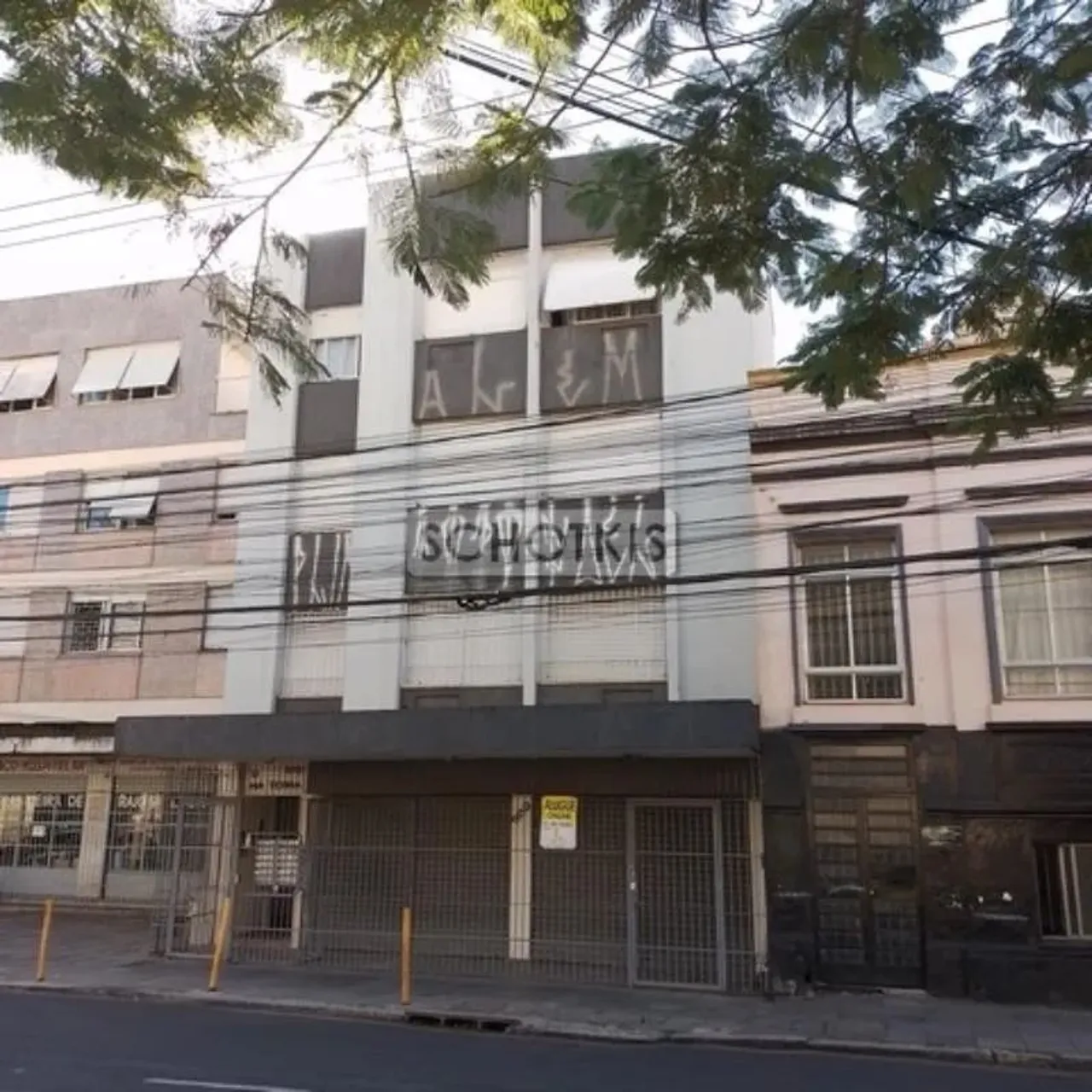 IMOBILIÁRIA SCHOTKIS ALUGA APARTAMENTO DE 02 DORMITÓRIOS, NA CRISTÓVÃO COLOMBO PRÓXIMO AO