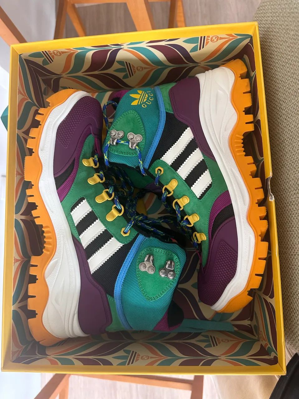 Gucci colab Adidas Après-ski bota Calçados Alphaville