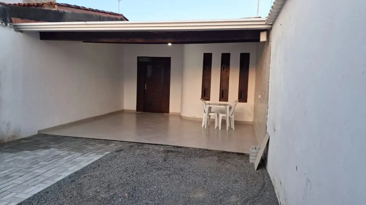 CASA 2/4 DEPENCIAS COMPLETA OTIMA LOCALIZACAO CONCEICAO DO JACUIPE (BERIMBAU)