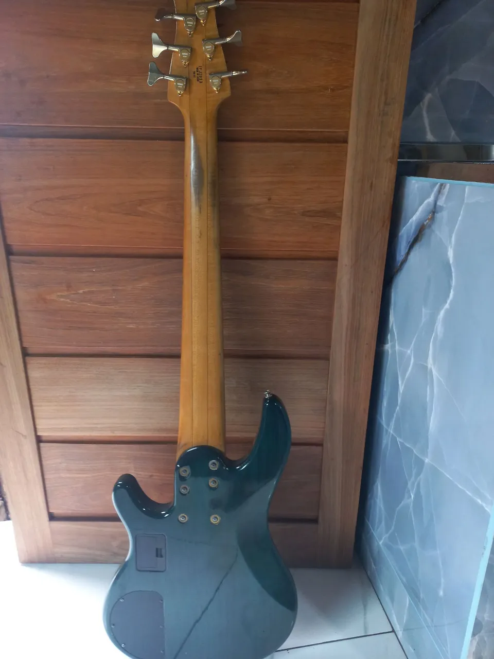 Baixo YAMAHA TRB 6II JAPONÊS Verde