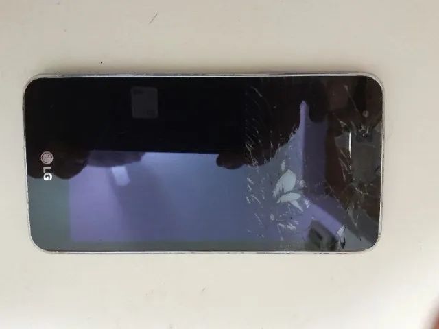 Vendo um telefone celular LG K4 novo por RS0,50 