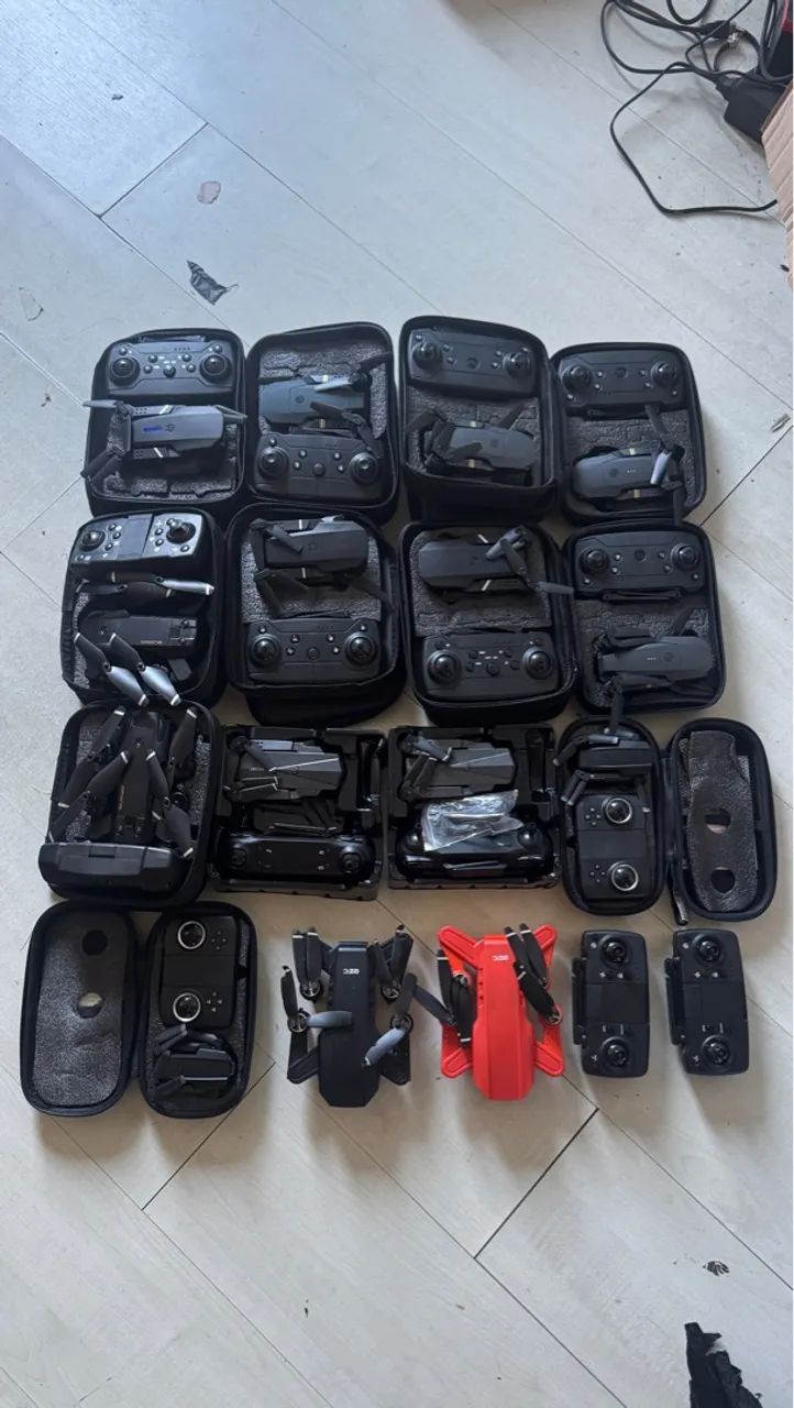 Drones variados 15 peças