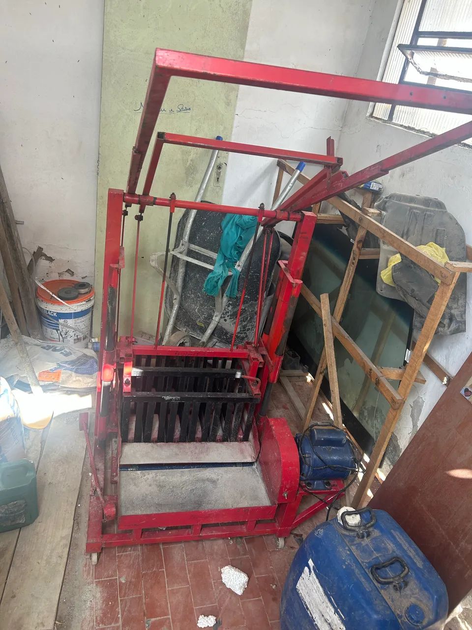 Block and Gutter Machine64840790692609122