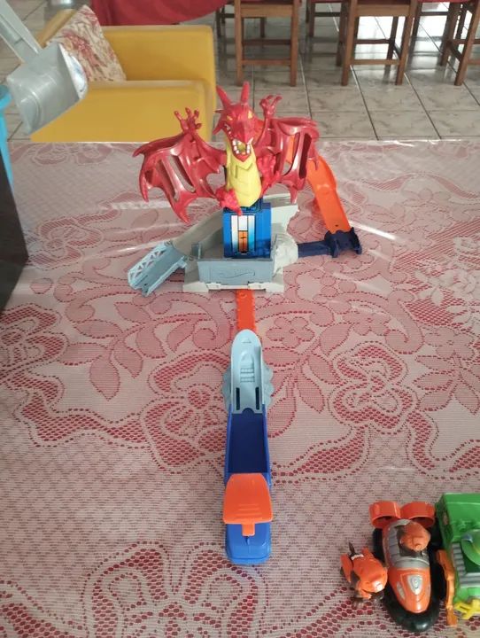 Conjunto de Brinquedos Hot Wheels Dragão - Foto 2