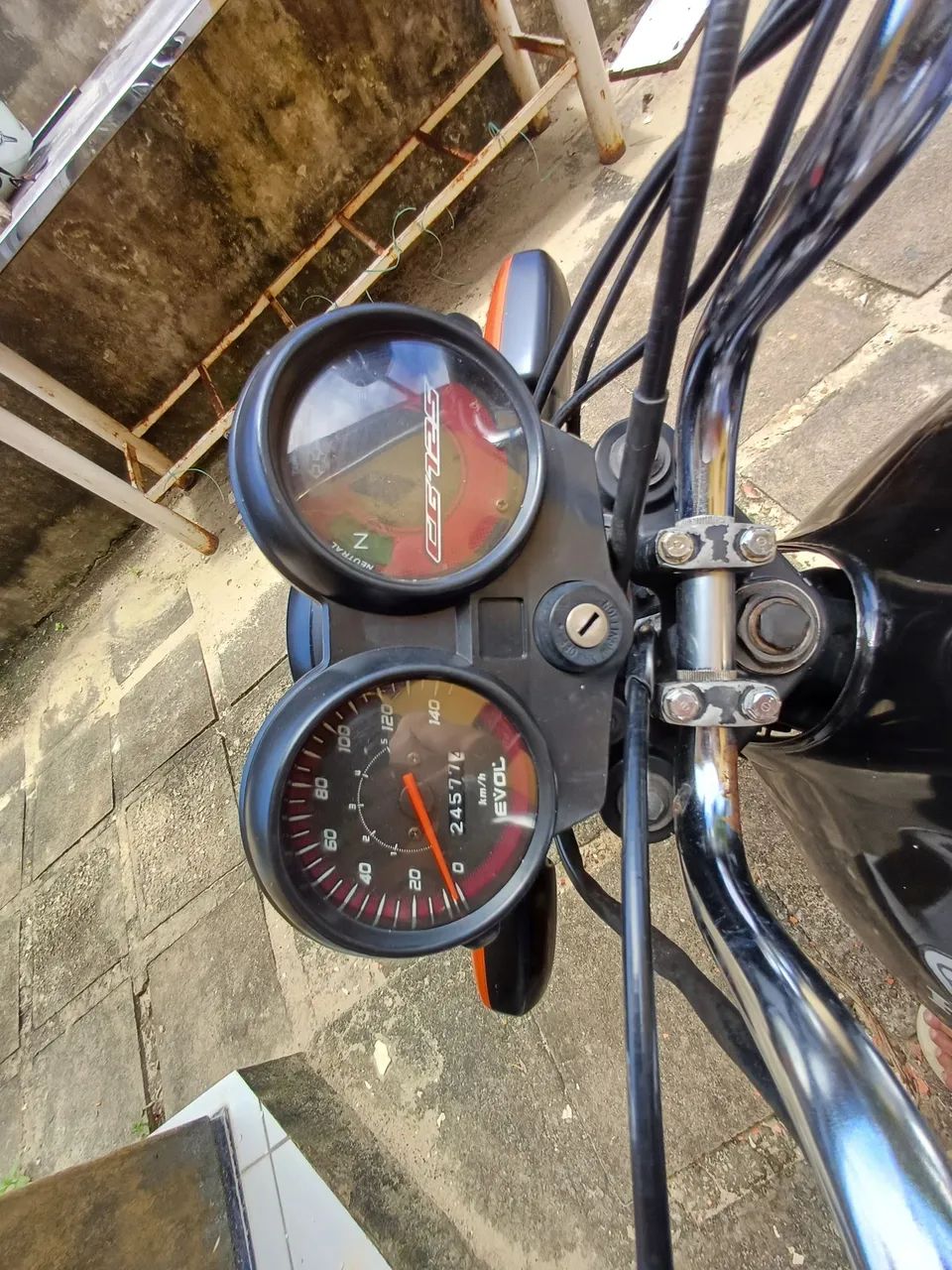 Honda Fan 125 2009 Pardida eletrica.Só no ponto de transferir. - Foto 4