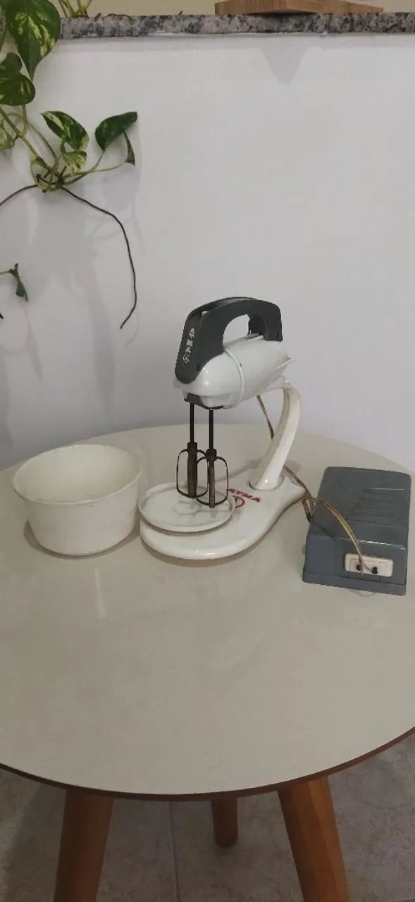 Batedeira mini Arno década 60