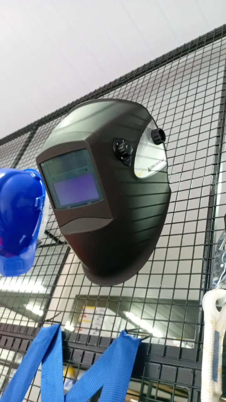 CAPACETE DELTA PLUS PARA SOLDADOR