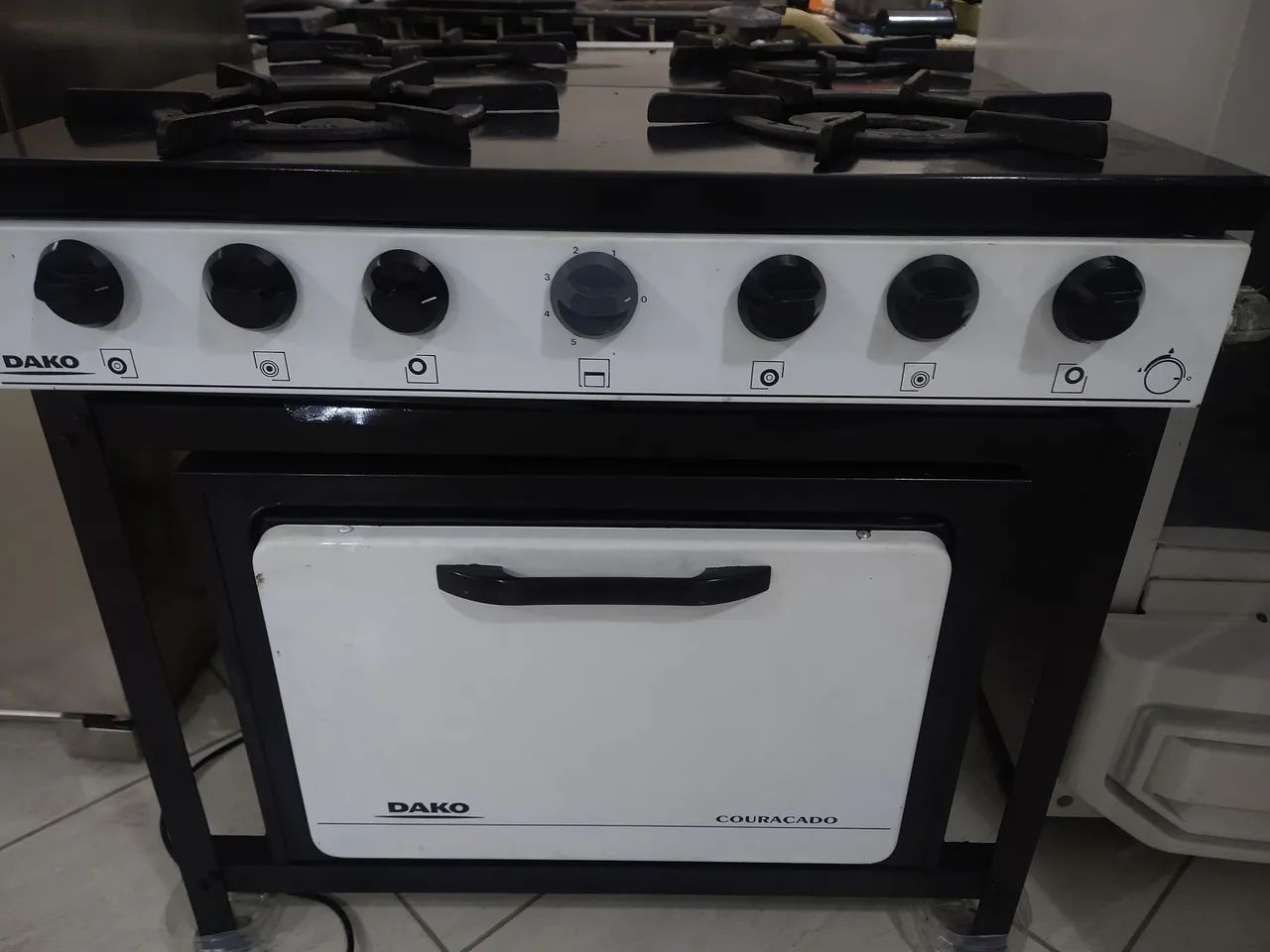 FOGAO INDUSTRIAL 04 BOCAS COM FORNO DAKO RS  980,00 - Foto 5