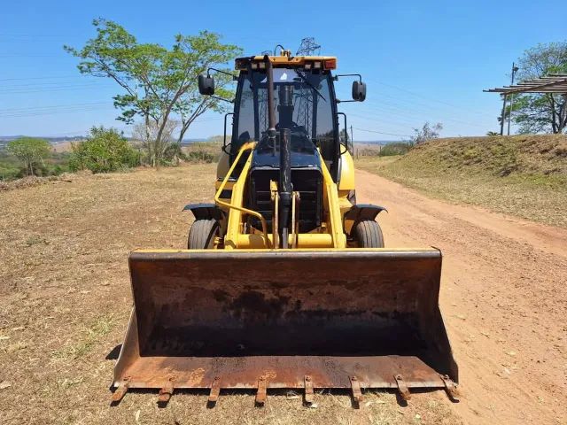 Retroescavadeira Caterpillar 416E Ano 2014 - Foto 3