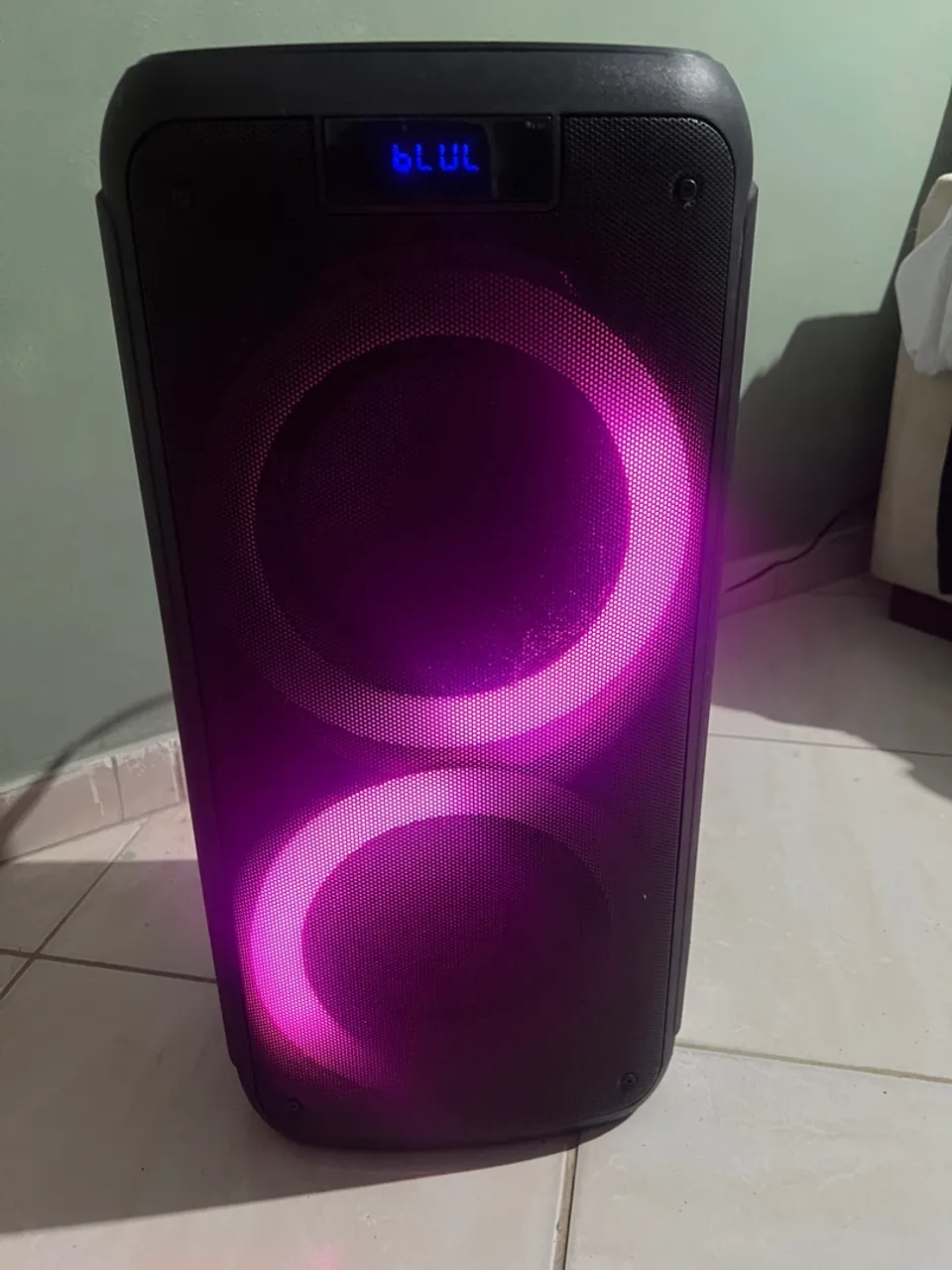 Caixa de Som pulse Portátil com Luzes LED
