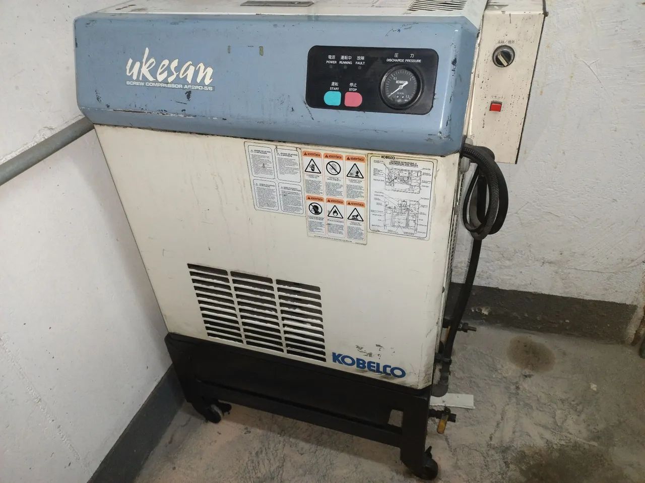 Compressor de parafuso usado mais funcionando  - Foto 6