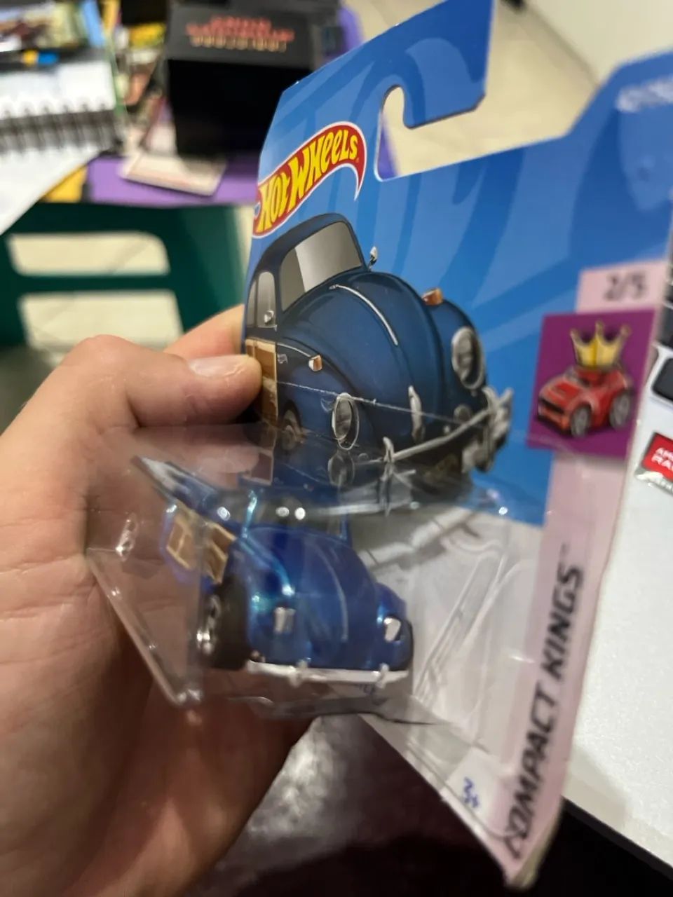 Hot Wheels Volkswagen Beetle Compact Kings - Foto 2