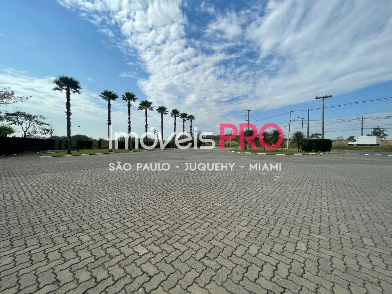 Galpão logístico de 10.388 m², com pé direito de 12,4 metros e extremamente bem localizado - Foto 11