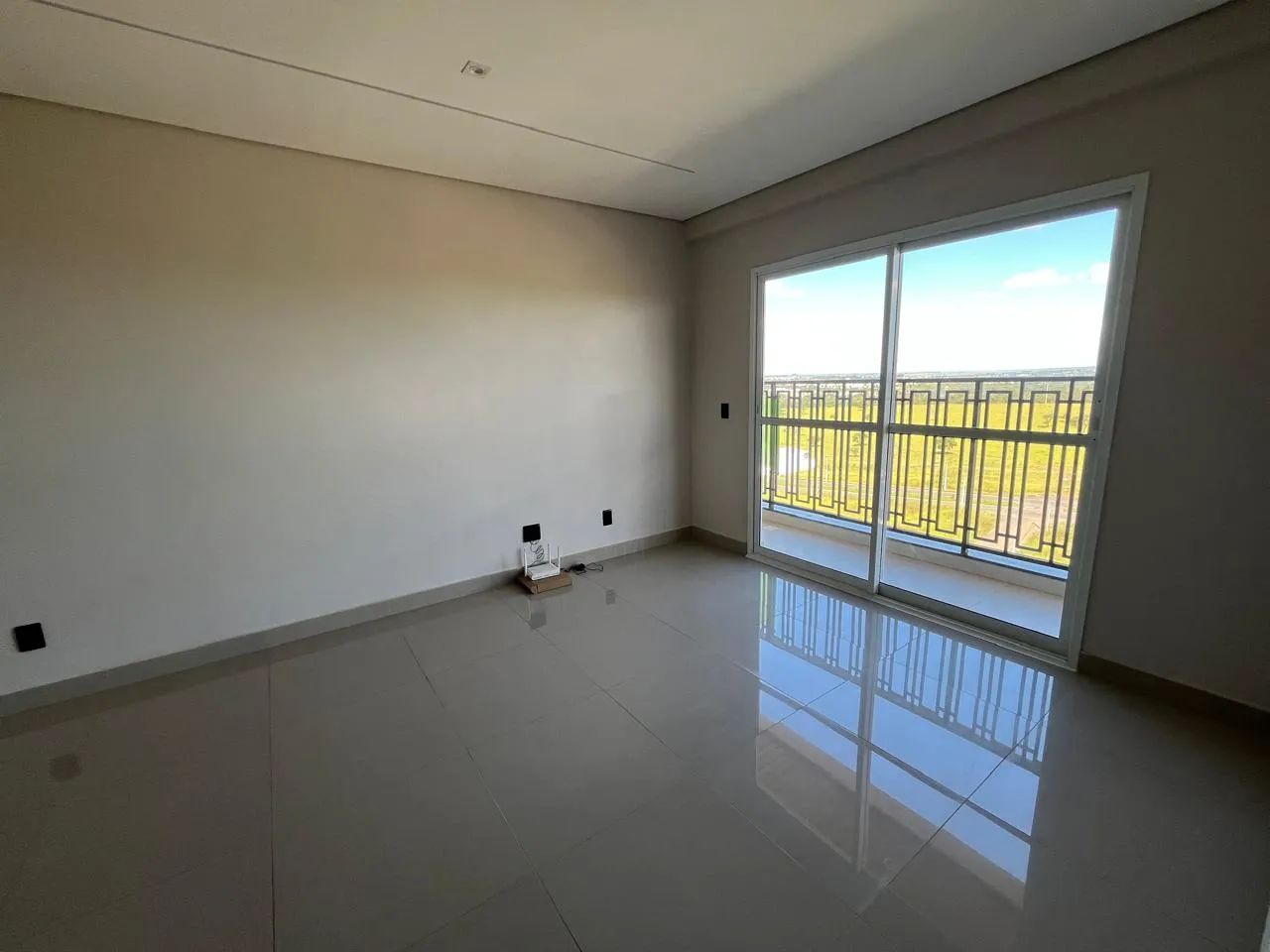 Vendo excelente apartamento de alto padrão, vazado, no Condomínio Le Parc II - Foto 2