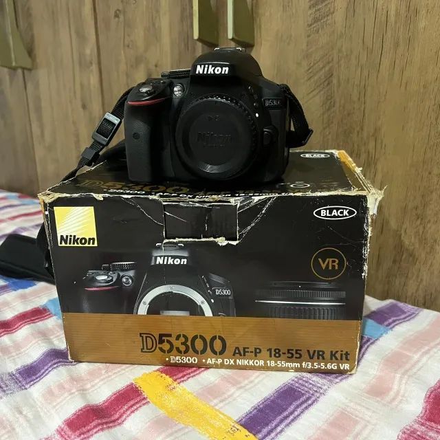 Câmera Nikon D5300 (somente corpo)64318752315010124