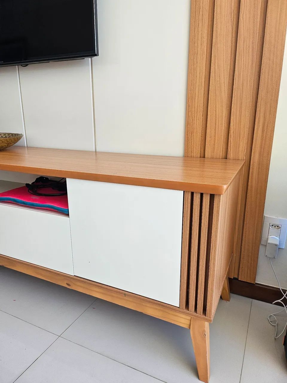 Rack com painel sala64316922683649122