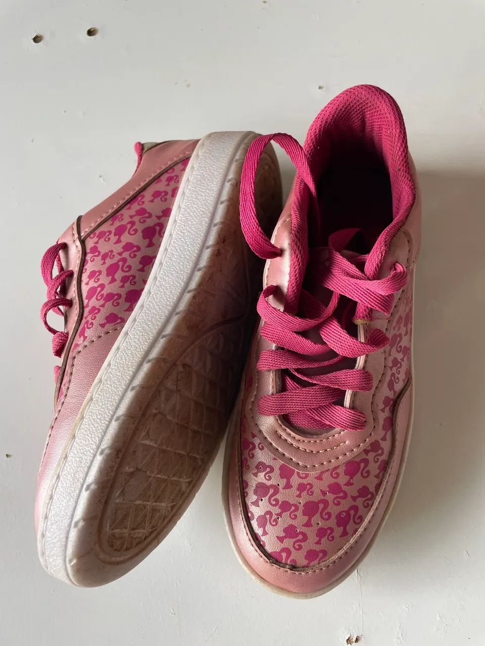 Tênis da Barbie 33..50.00 - Foto 2