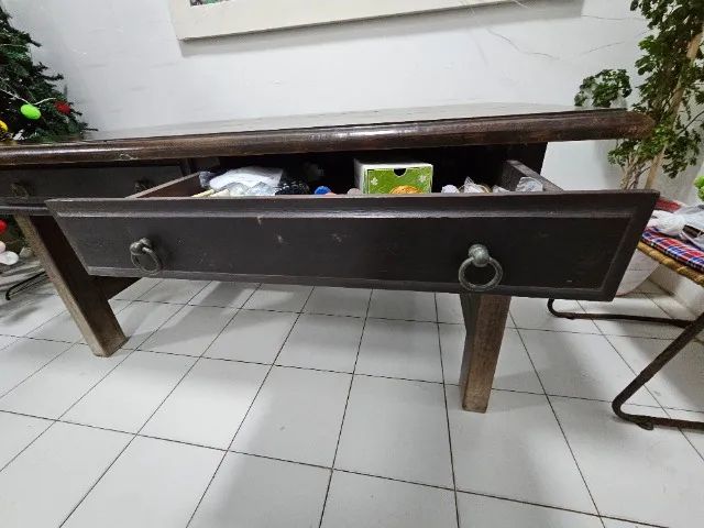 Conjunto de Mesa e Cadeiras "Senzala" - Antiguidade Rara em Madeira de Lei - Foto 4