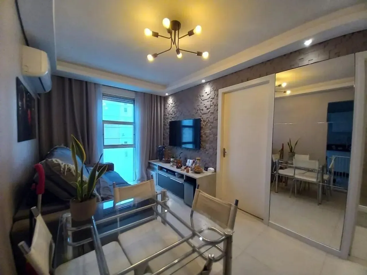 Edifício La Spezia - Apartamento 1 dormitório no bairro Humaitá