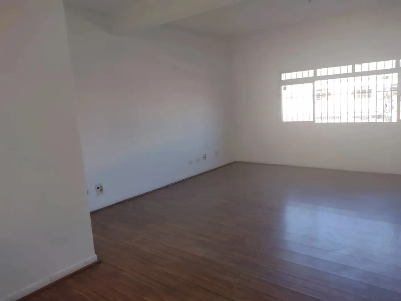 Sala para aluguel no Parque Pinheiros - Taboão da Serra - SP