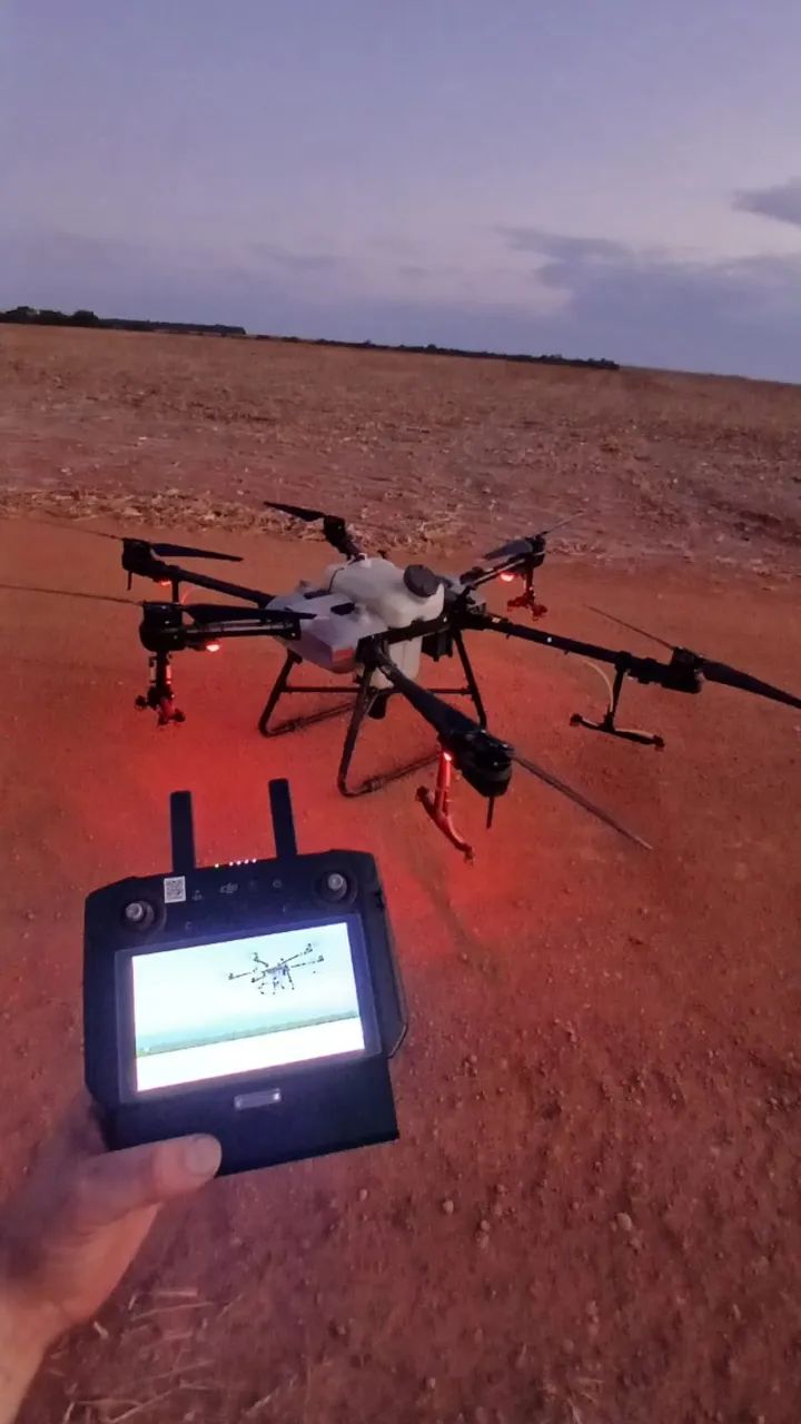 Drone de pulverização agrícola  - Foto 4