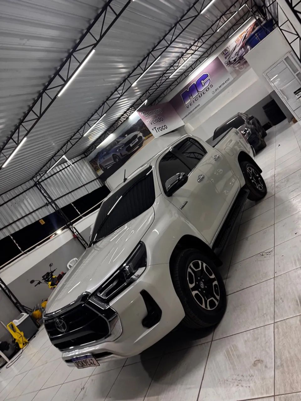 Hilux srx 2022 pura diesel 4x4 automático  - Foto 4