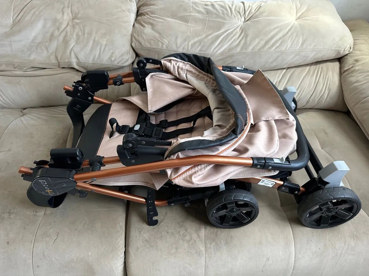 Carrinho de Bebê e Bebê Conforto Burigotto  - Foto 4