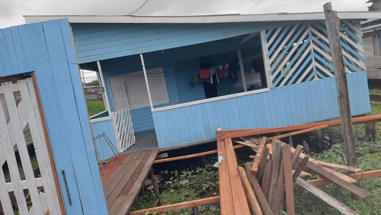 Vende-se essa casa