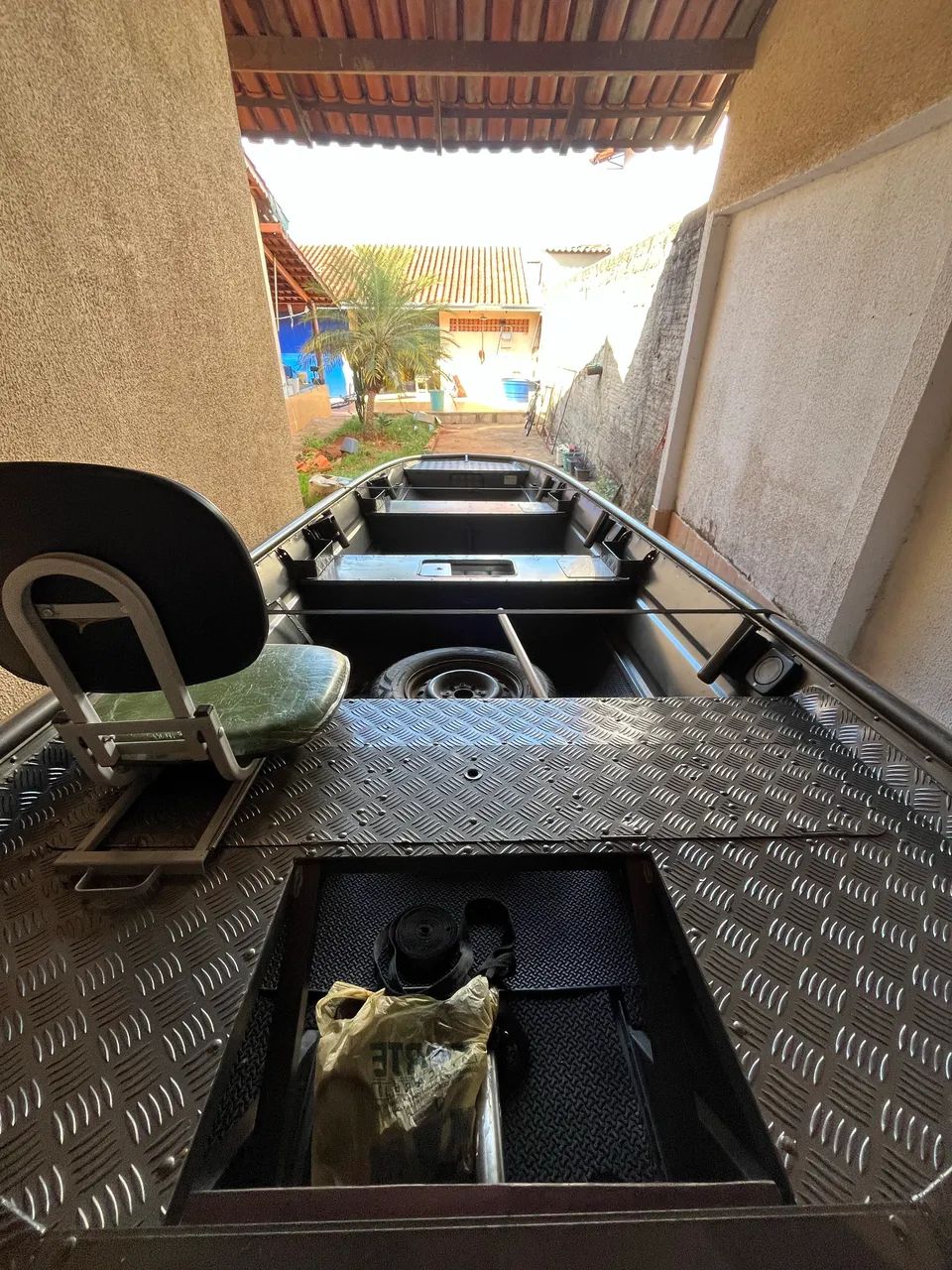 Canoa berço e motor rabeta 7hp - Foto 6