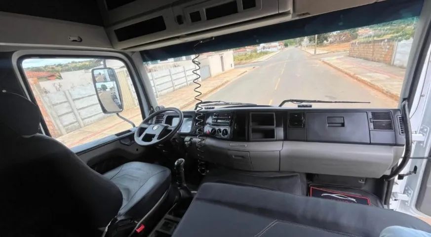 Vw 24250 2012 - Foto 5