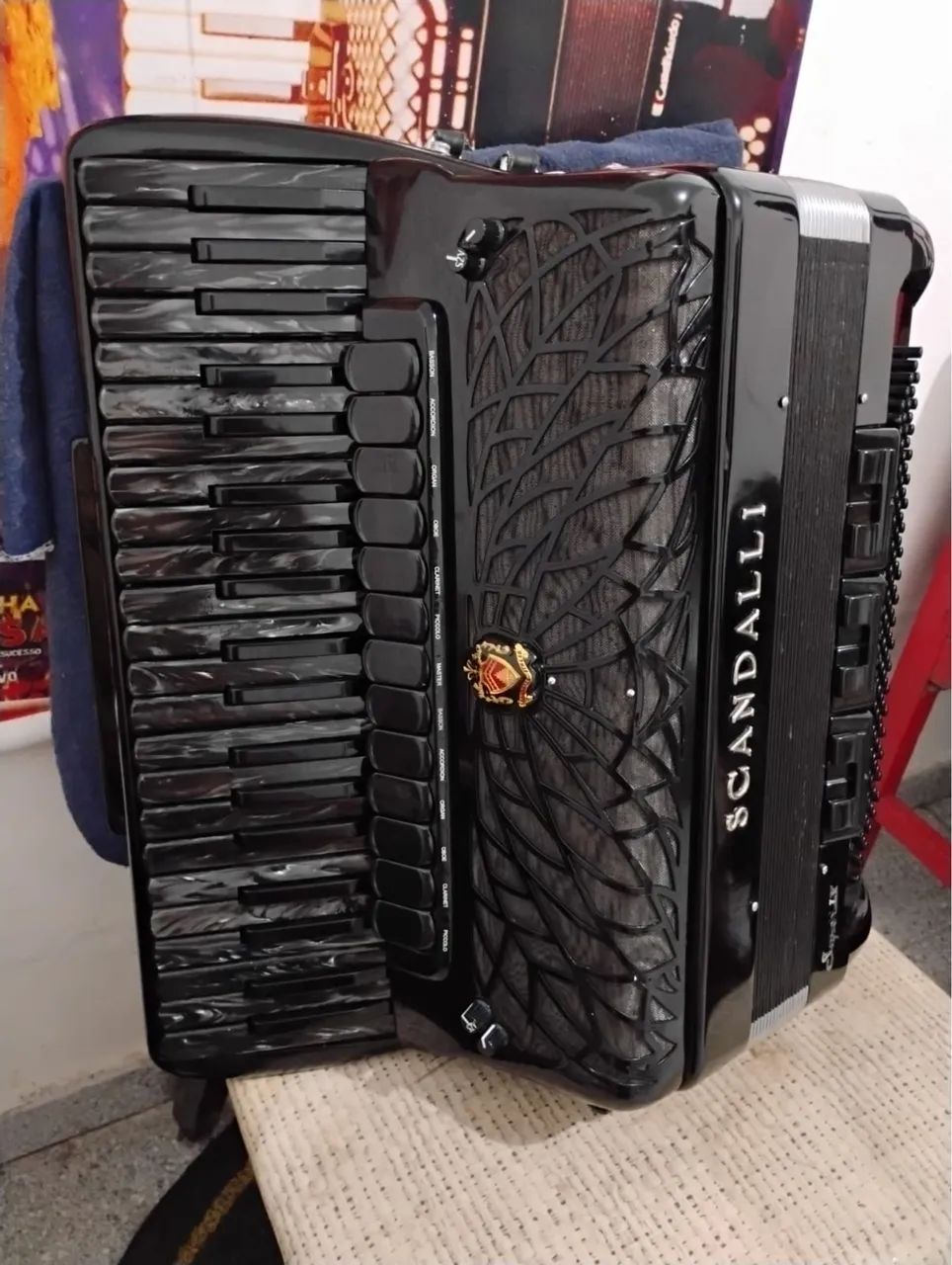 Acordeon Scandalli super V black  - Foto 2