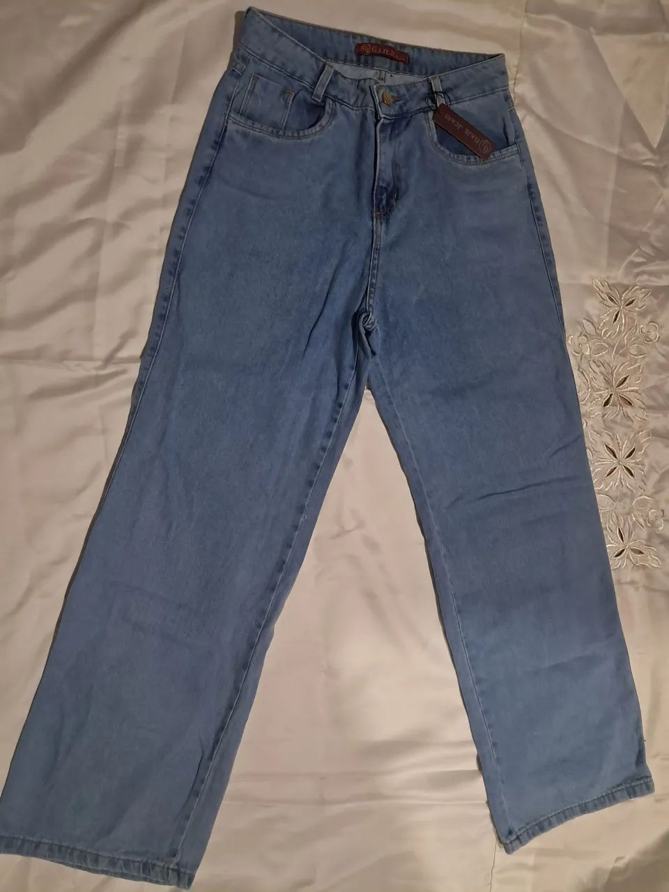 Calça wide leg .nova na etiqueta 