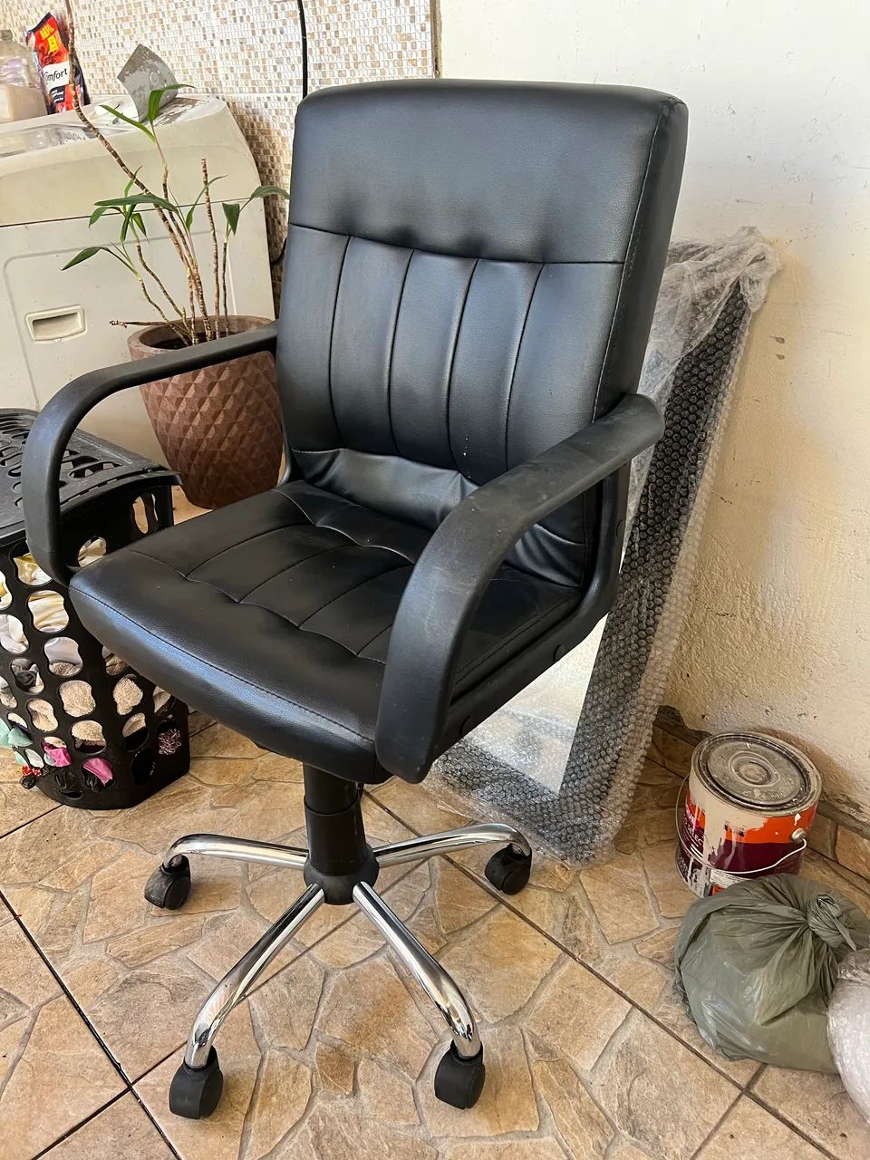 Cadeira pra escritório  - Foto 4