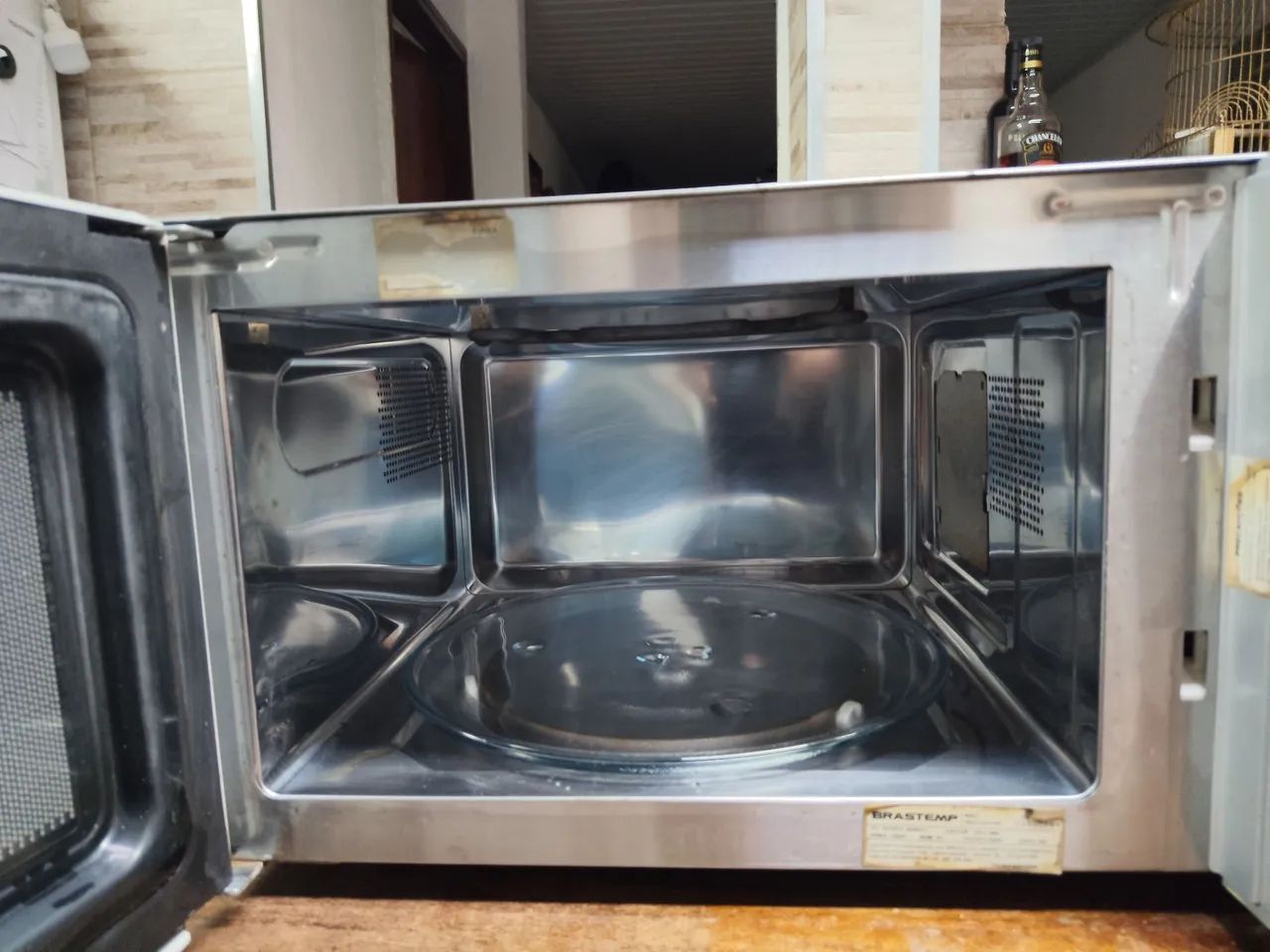 Microondas Brastemp inox 30L - Foto 2