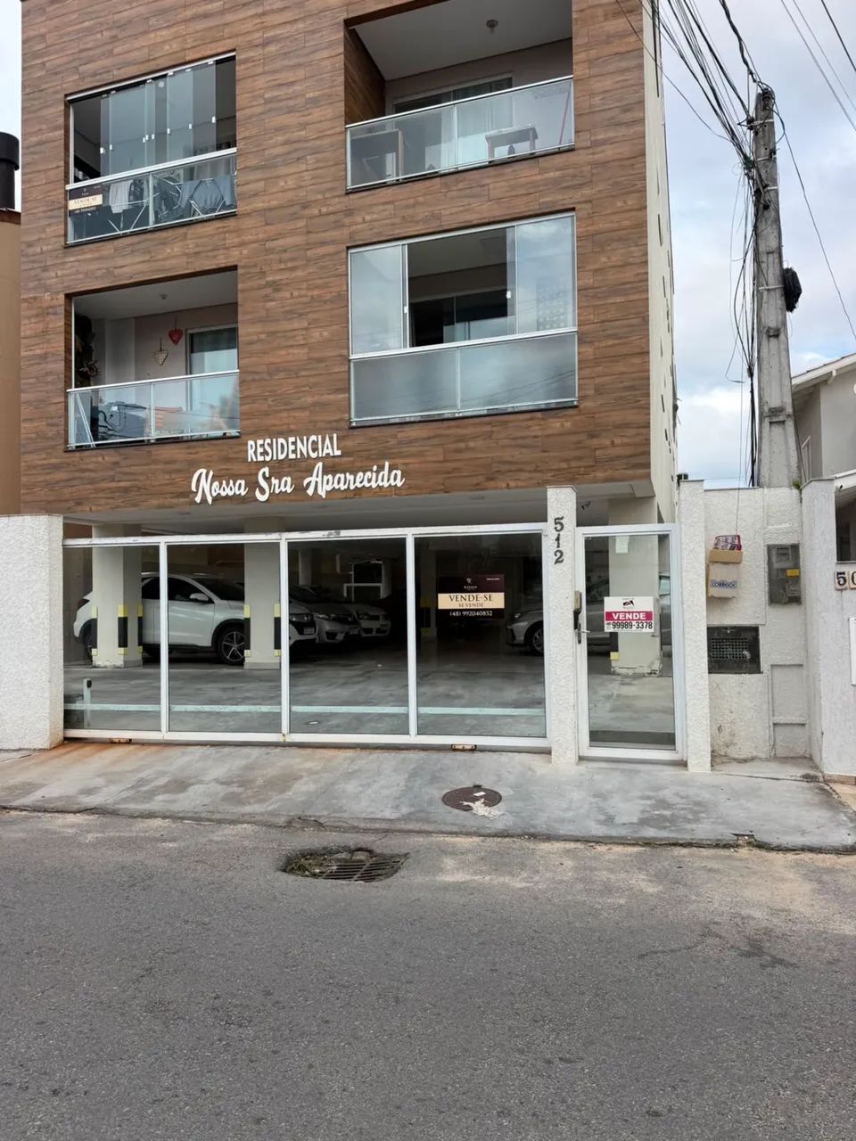 Vendo apartamento térreo, com área externa, Ingleses do Rio Vermelho 