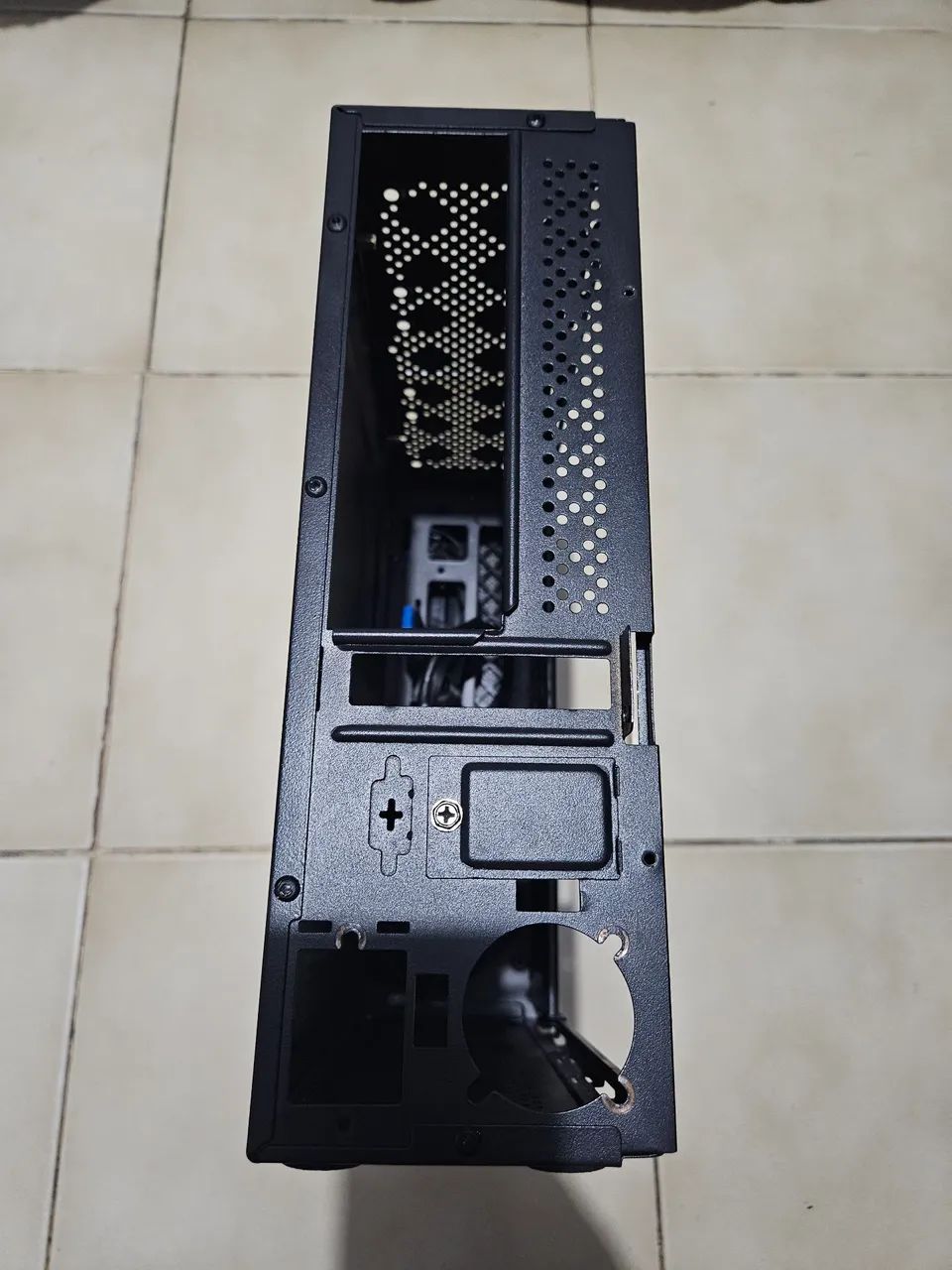 Gabinete Bluecase Slimdesk BG-2002 mAtx mini itx - Foto 4