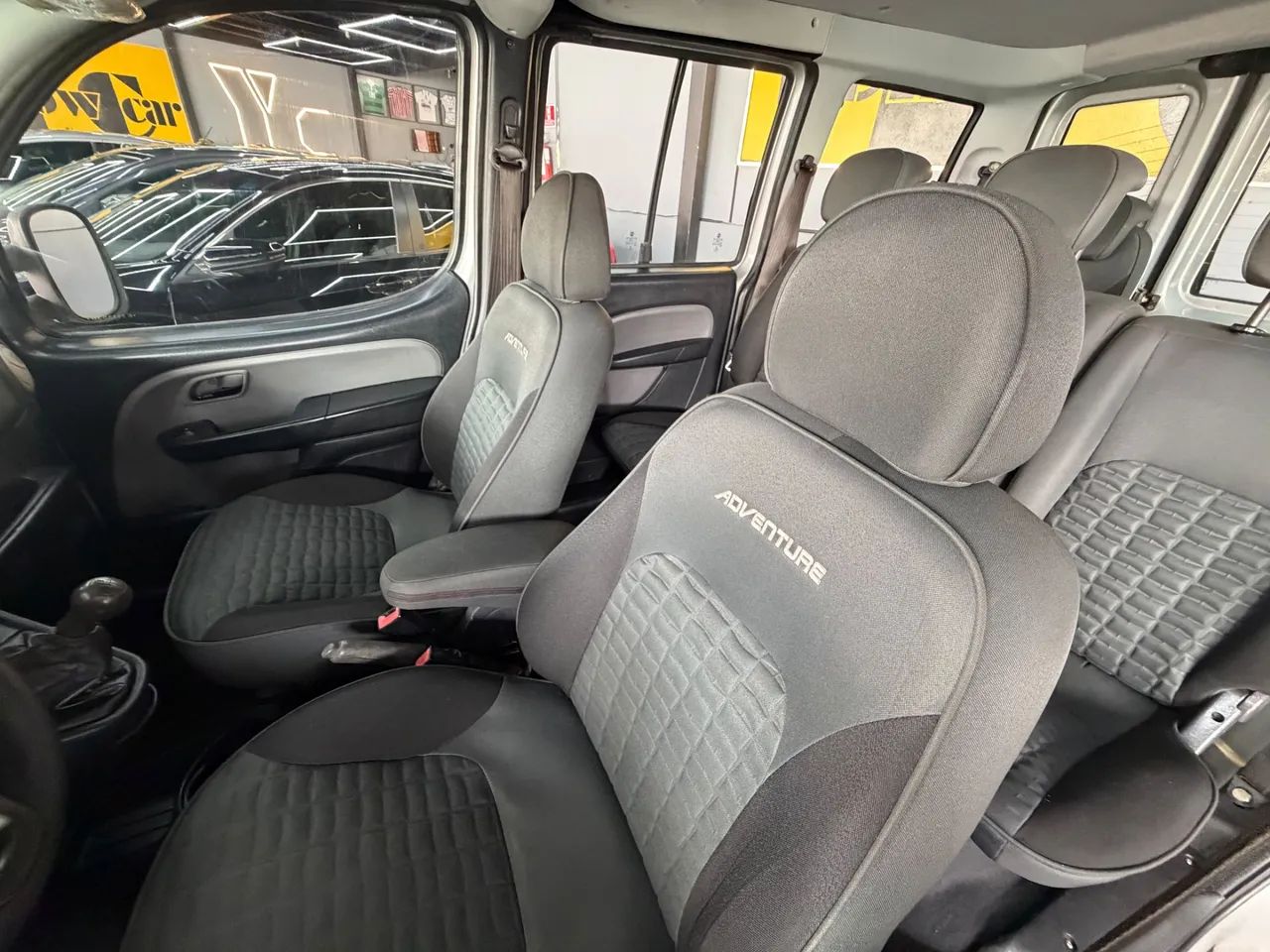 Fiat Doblo Adv. XINGU LOCKER 1.8 Flex 16V 5p, foto 11 de 20