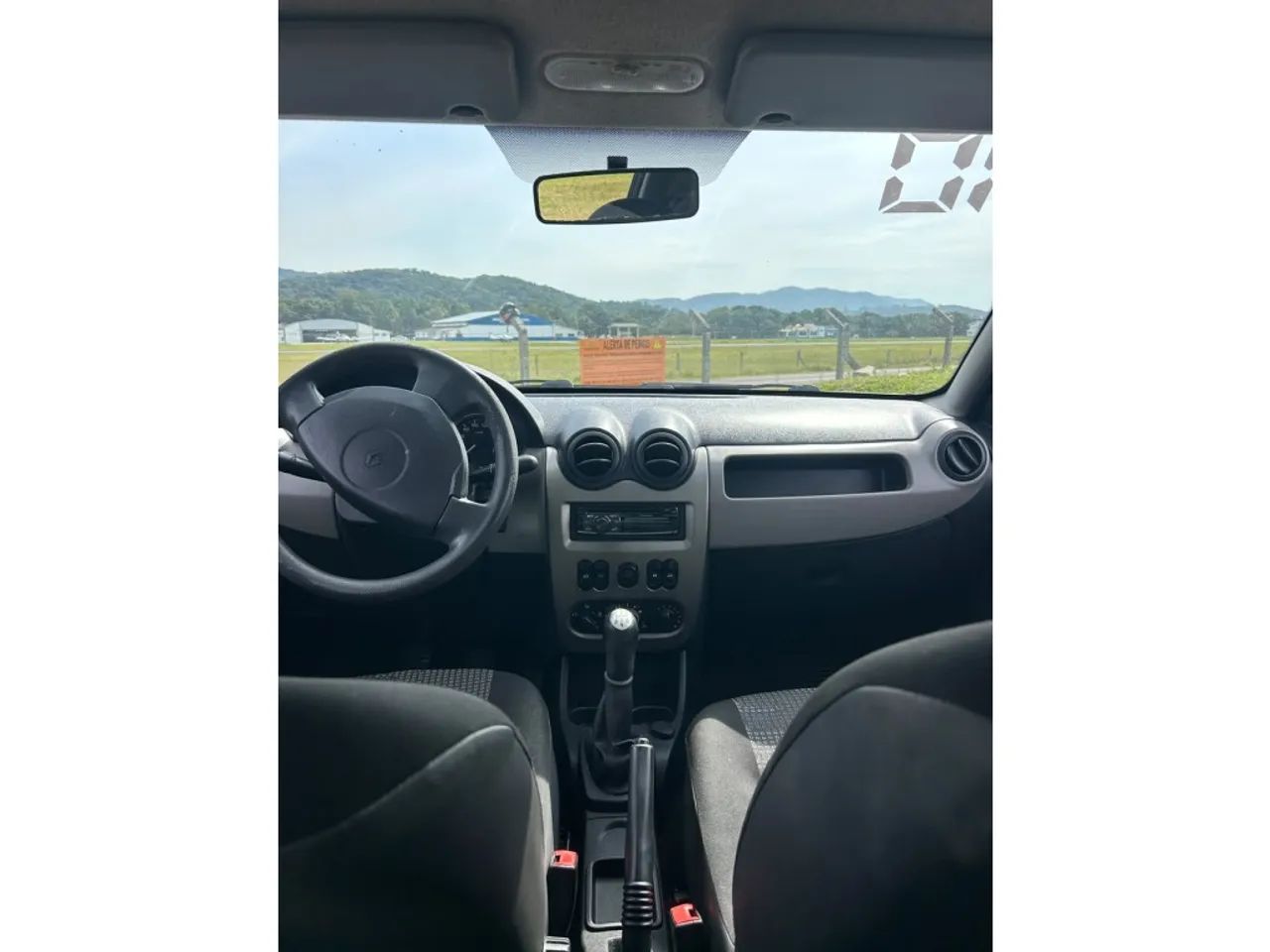 Renault Sandero Expression Flex 1.0 12V 5P 2010 - Foto 5