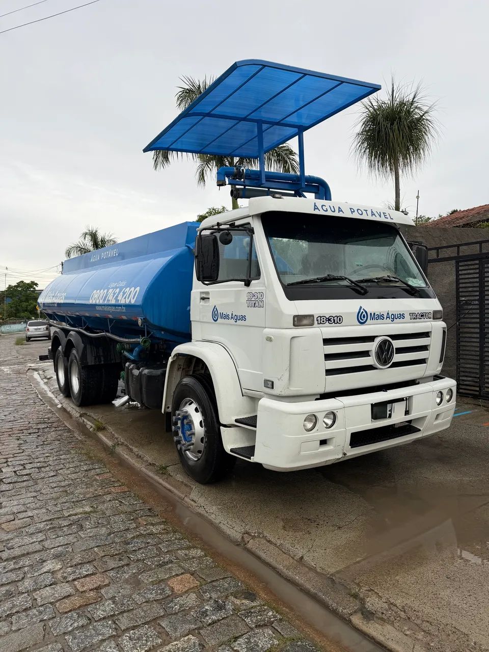 Caminhão tanque pipa 