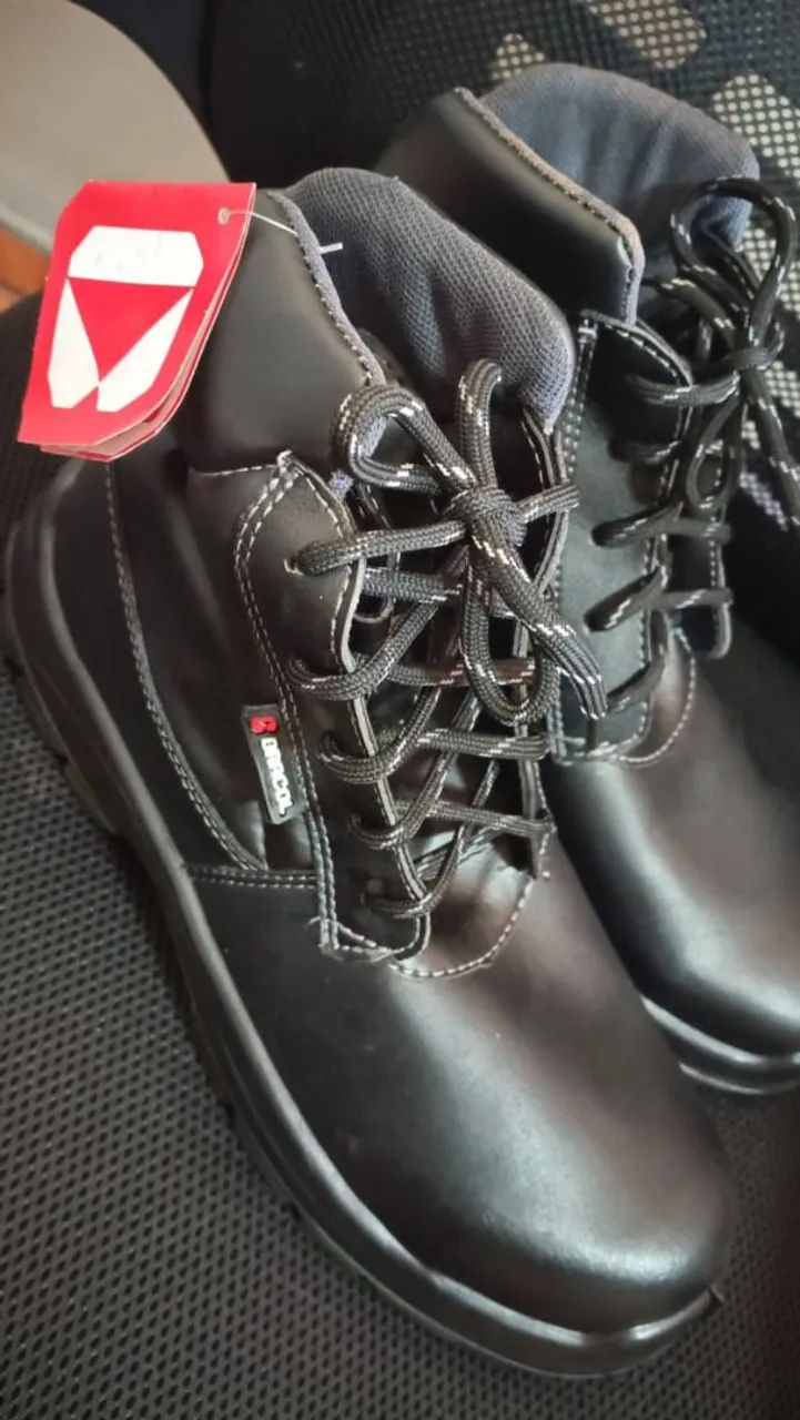 Botas