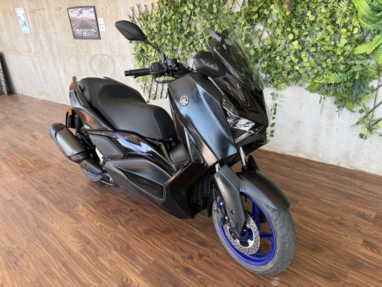 Yamaha Xmax 300 connected abs 2026